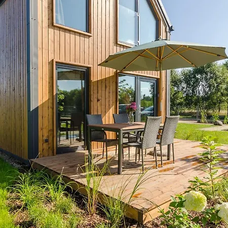 Nice Home In Lubiatowo With Wifi And 2 Bedrooms Feriehus *